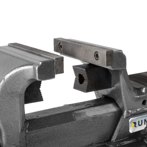 Тиски слесарные, усиленные, 175 мм RT-KT7 RUNTEC 3