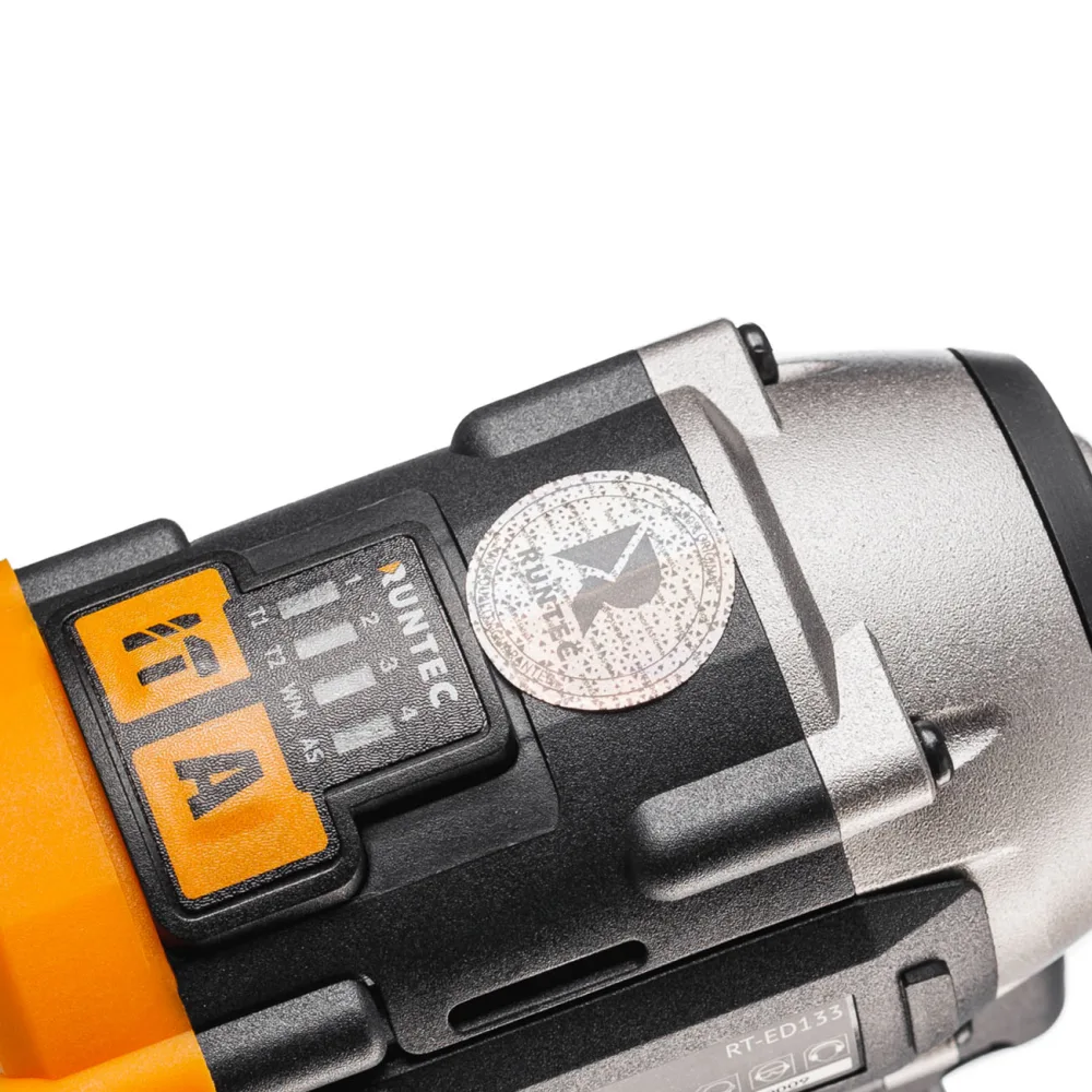 Винтоверт ударный аккумуляторный RUNTEC PRO 1/4″, 16 В, 2×2 А·ч, 150 Н·м
