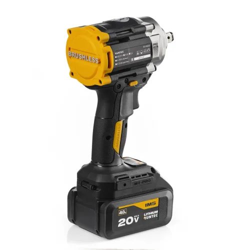 Гайковерт ударный аккумуляторный PRO 1/2", 20 В, 2×4 А·ч, 650 Н·м Runtec 2