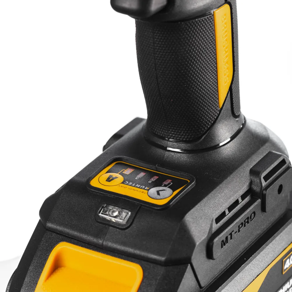Гайковерт ударный аккумуляторный PRO 1/2", 20 В, 2×4 А·ч, 650 Н·м Runtec