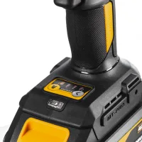 Гайковерт ударный аккумуляторный PRO 1/2", 20 В, 2×4 А·ч, 650 Н·м Runtec