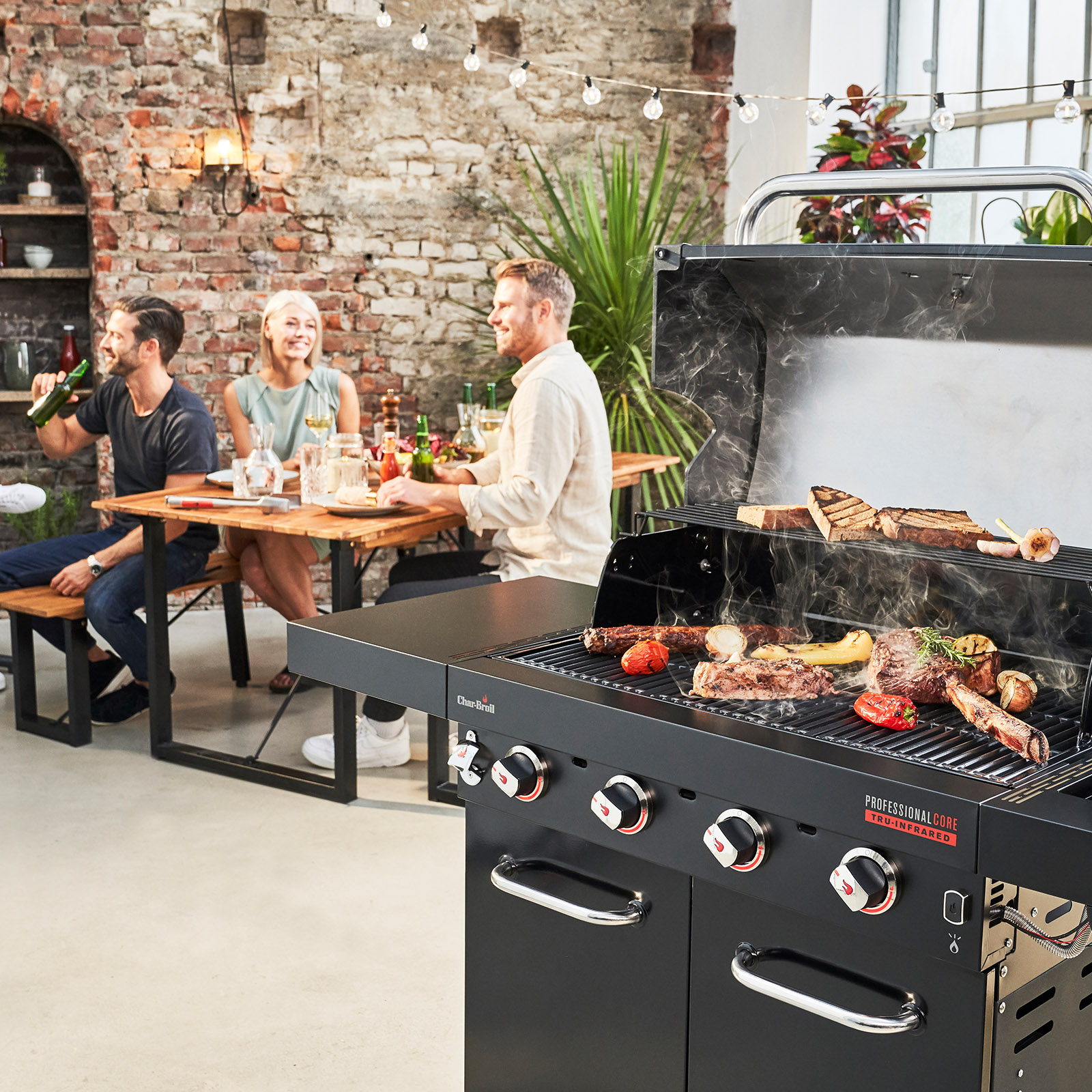 Газовый гриль Char-Broil Professional CORE 4B 3