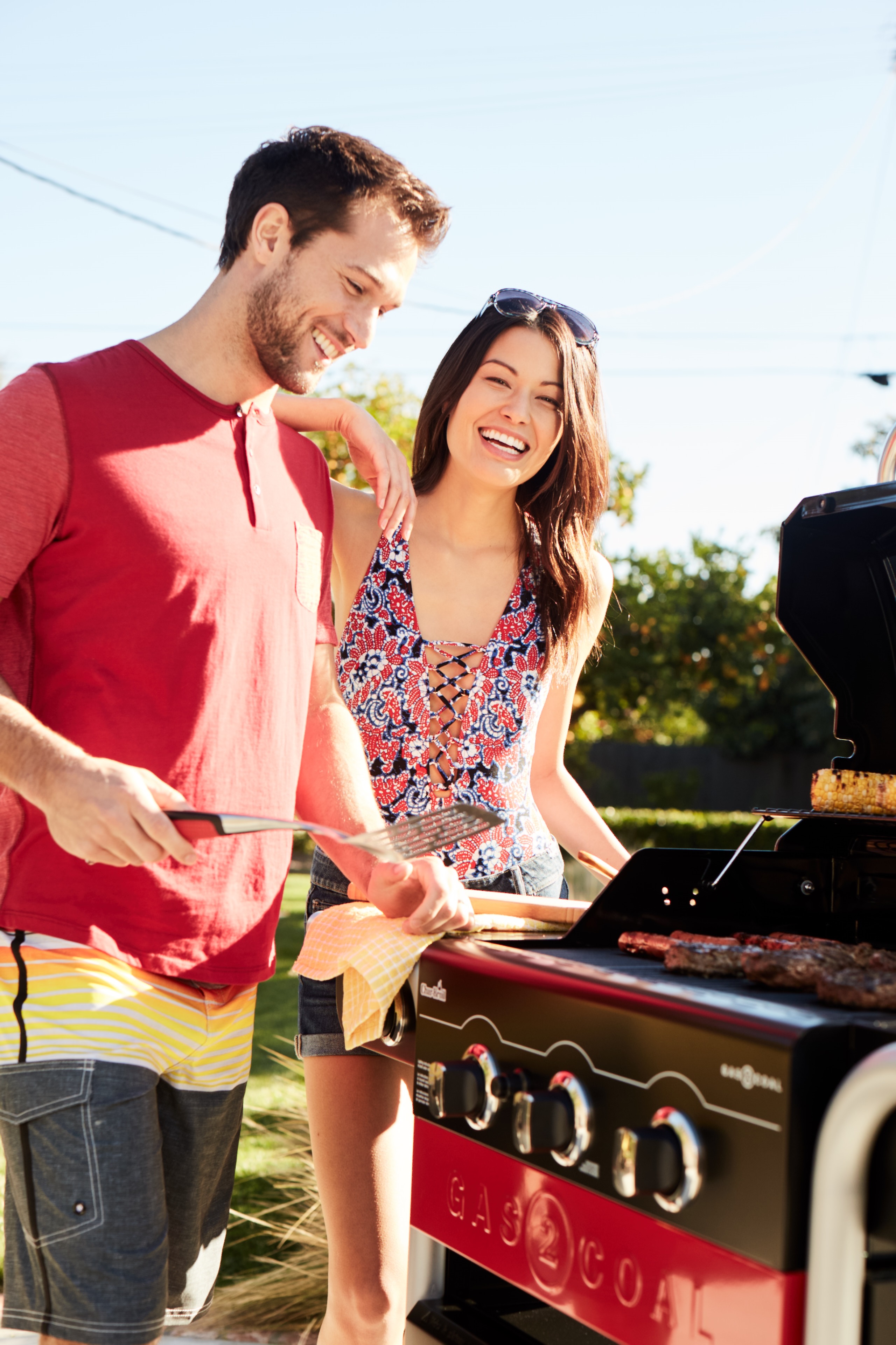 Газовый гриль Char-Broil Hybrid Gas and Charcoal 2