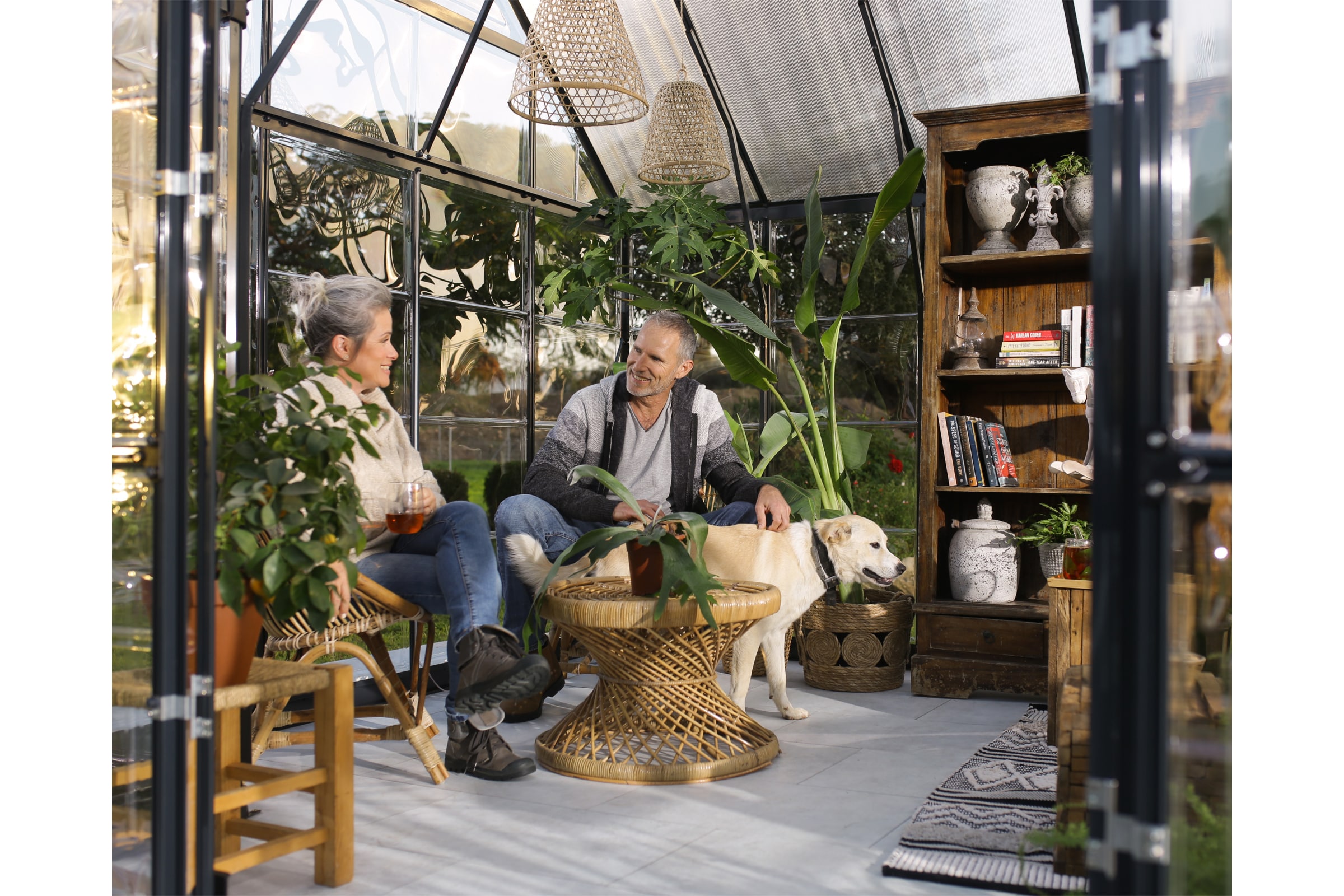 Теплица с прозрачным остеклением Palram VICTORY ORANGERY GARDEN CHALET 3