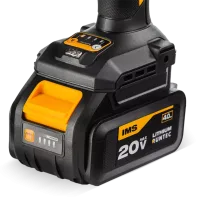 Гайковерт ударный аккумуляторный PRO 1/2", 20В, 2*4Ач, 750Нм Runtec RT-IW750