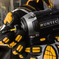 Винтоверт ударный аккумуляторный PRO 1/4", 20В, 2*2Ач, 230Нм Runtec RT-ED233