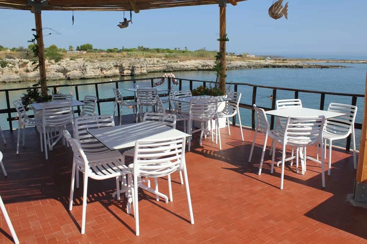 Стул пластиковый Doga Bistrot (Белый)